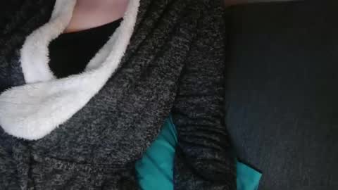 Douce Elsa online show from 01-13-25, 06:38
