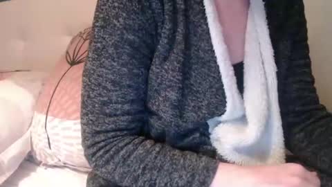 Douce Elsa online show from 01-26-25, 12:11