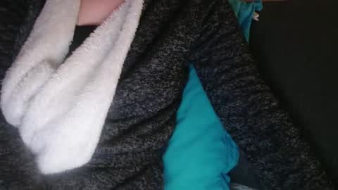 Douce Elsa online show from 01-29-25, 06:39