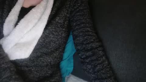 Douce Elsa online show from 01-30-25, 06:43