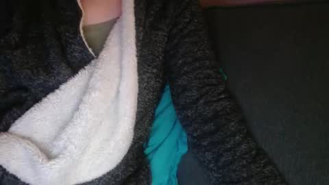 Douce Elsa online show from 02-04-25, 06:27
