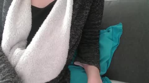 Douce Elsa online show from 02-09-25, 12:41