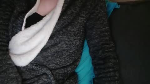 Douce Elsa online show from 02-12-25, 06:09