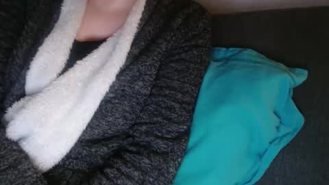 Douce Elsa online show from 02-26-25, 07:27