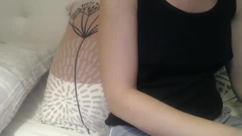 Douce Elsa online show from 09-21-25, 08:10