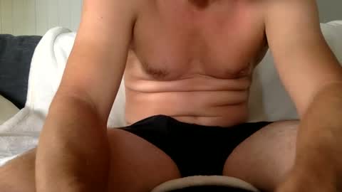 dougiemac2020 online show from 02-25-25, 01:20