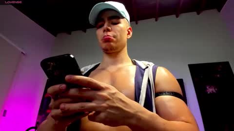 Douglas Safado online show from 02-23-25, 02:29