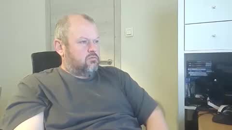 Danny online show from 11-21-25, 08:24