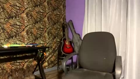 MrPirated online show from 01-04-25, 11:00