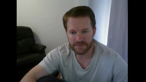 Snapshot of dr_charming1 chatting on 03-10-26, 01:21 dr_charming1 online show from 03-10-26, 01:21