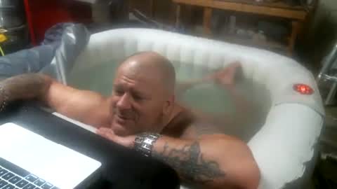 Snapshot of dr_frankensquirter chatting on 01-02-25, 11:52 ich wei es nicht online show from 01-02-25, 11:52