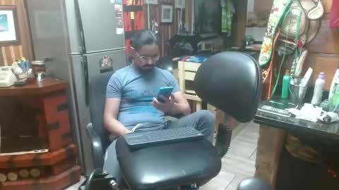 Dr  Simon online show from 01-26-25, 03:17