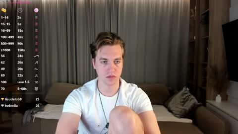 Snapshot of dr_your_dream chatting on 04-10-26, 08:24 Mervin online show from 04-10-26, 08:24