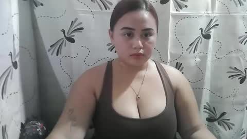 Snapshot of dracarys_hottie chatting on 04-05-26, 02:14 Dorothy online show from 04-05-26, 02:14