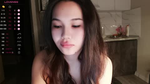 Snapshot of dragon_princesss chatting on 04-04-26, 12:35 Airi online show from 04-04-26, 12:35