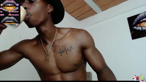 Snapshot of drake_brown_23 chatting on 01-12-25, 07:32 Drake 23 online show from 01-12-25, 07:32