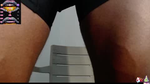 Snapshot of drake_brown_23 chatting on 01-21-25, 05:16 Drake 23 online show from 01-21-25, 05:16