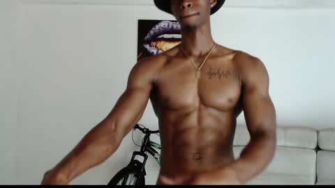 Snapshot of drake_brown_23 chatting on 02-08-25, 03:53 Drake 23 online show from 02-08-25, 03:53