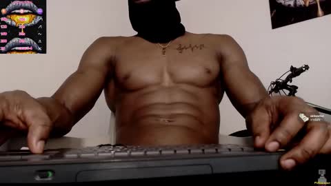 Snapshot of drake_brown_23 chatting on 02-24-25, 06:49 Drake 23 online show from 02-24-25, 06:49