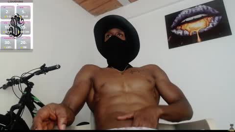 Snapshot of drake_brown_23 chatting on 03-12-25, 03:46 Drake 23 online show from 03-12-25, 03:46