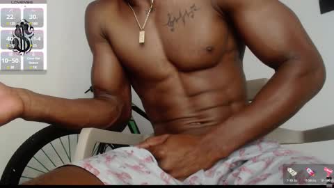 Snapshot of drake_brown_23 chatting on 03-12-25, 02:45 Drake 23 online show from 03-12-25, 02:45