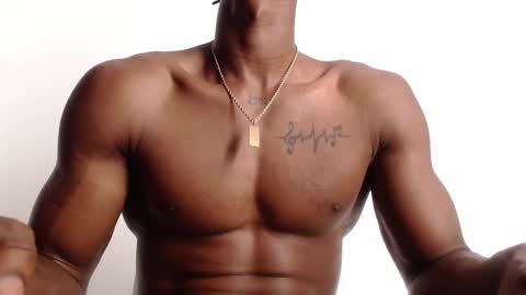 Snapshot of drake_brown_23 chatting on 09-22-25, 06:04 Drake 23 online show from 09-22-25, 06:04