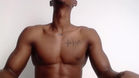 Snapshot of drake_brown_23 chatting on 10-07-25, 08:11 Drake 23 online show from 10-07-25, 08:11