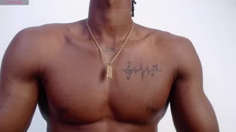 Snapshot of drake_brown_23 chatting on 10-07-25, 08:17 Drake 23 online show from 10-07-25, 08:17