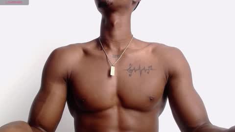 Snapshot of drake_brown_23 chatting on 10-19-25, 12:39 Drake 23 online show from 10-19-25, 12:39