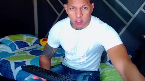 Snapshot of drake_jhonson08 chatting on 12-12-24, 05:26 Drake online show from 12-12-24, 05:26