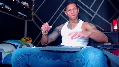 Drake online show from 11-10-25, 03:33