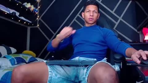 Drake online show from 11-16-25, 03:12