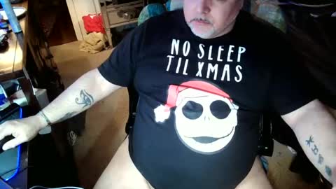 Snapshot of drake_r_darkrose chatting on 12-18-24, 02:10 Drake D Vamp aka Drake DarkRose online show from 12-18-24, 02:10