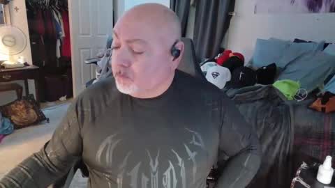 Snapshot of drake_r_darkrose chatting on 01-19-26, 03:10 Drake D Vamp aka Drake DarkRose online show from 01-19-26, 03:10