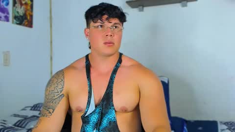 drake_xion1 online show from 03-11-25, 01:37