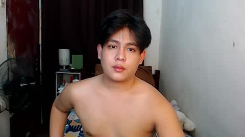 drakehugecock69 online show from 10-01-25, 02:12