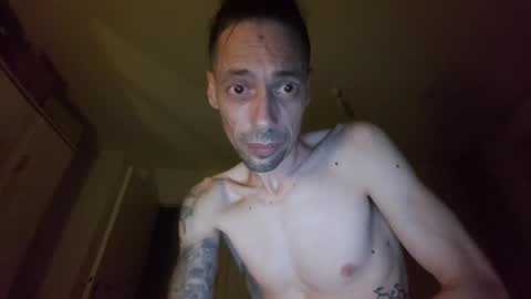 Snapshot of drako198 chatting on 07-12-26, 11:07 drako198 online show from 07-12-26, 11:07