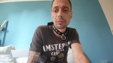 Snapshot of drako198 chatting on 07-15-26, 03:39 drako198 online show from 07-15-26, 03:39