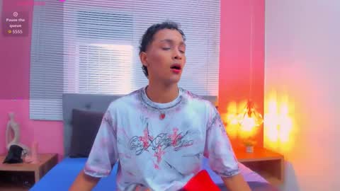 Snapshot of drako_18 chatting on 02-22-26, 09:13 Drako online show from 02-22-26, 09:13