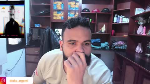 Snapshot of drako_argenti_ chatting on 01-12-25, 01:48 Drako online show from 01-12-25, 01:48