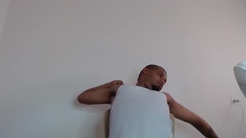 Snapshot of drako_monstercock chatting on 02-27-26, 02:17 drako_monstercock online show from 02-27-26, 02:17