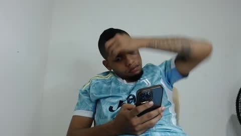 Snapshot of drako_monstercock chatting on 05-05-26, 11:46 drako_monstercock online show from 05-05-26, 11:46