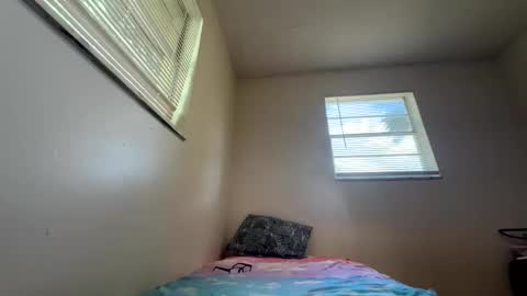 Snapshot of drakoblush chatting on 04-22-26, 03:24 Dru online show from 04-22-26, 03:24