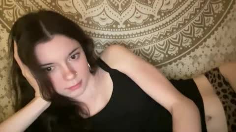 Snapshot of dream1girl_ chatting on 02-13-26, 08:49 ur dream girl online show from 02-13-26, 08:49