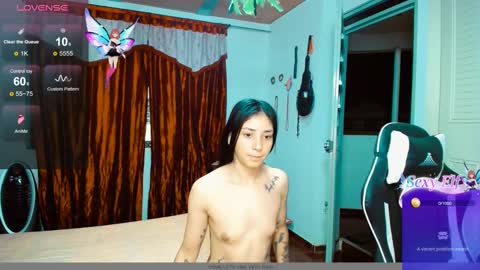 Snapshot of dream__girls69944 chatting on 02-05-25, 08:43 sharon online show from 02-05-25, 08:43
