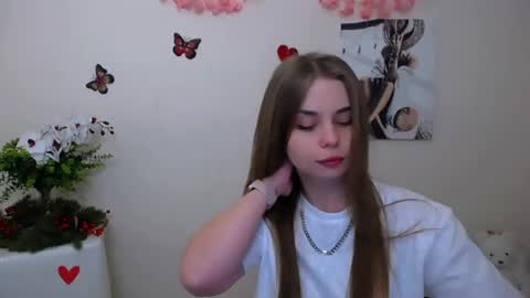 Mari online show from 05-08-26, 05:24