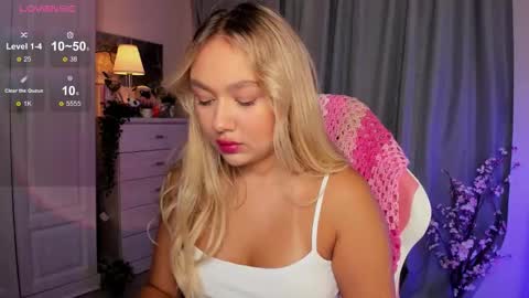  Mary   pvt open    use pink and blue app lovense online show from 10-12-25, 01:54