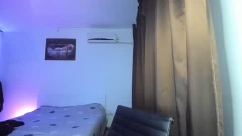 Snapshot of dreamboy240 chatting on 02-15-26, 05:20 Johnny online show from 02-15-26, 05:20