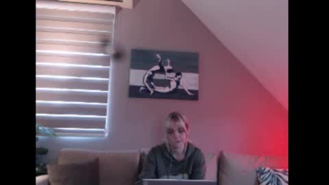 A girl online show from 10-15-25, 07:30