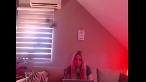 A girl online show from 02-24-26, 08:12